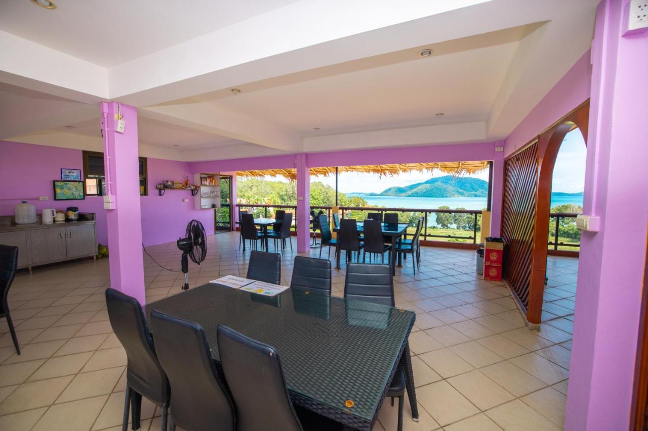 Phuket Kana International Hotel普吉岛卡娜国际酒店 Rawai Exterior photo