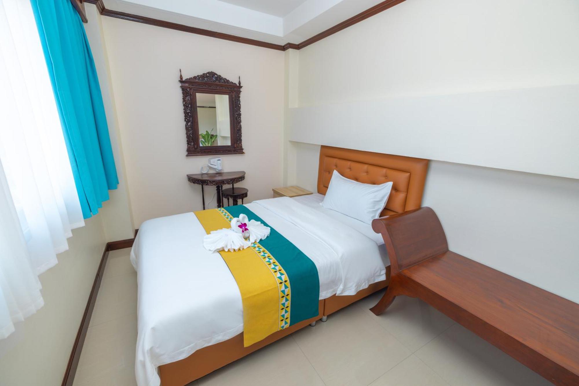 Phuket Kana International Hotel普吉岛卡娜国际酒店 Rawai Exterior photo
